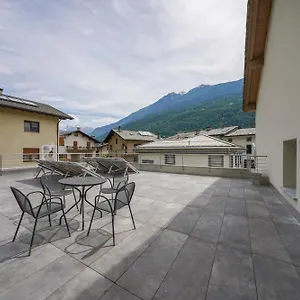 Al Campanile - Valtellina - 15 Min Da Bernina Express Appartamento
