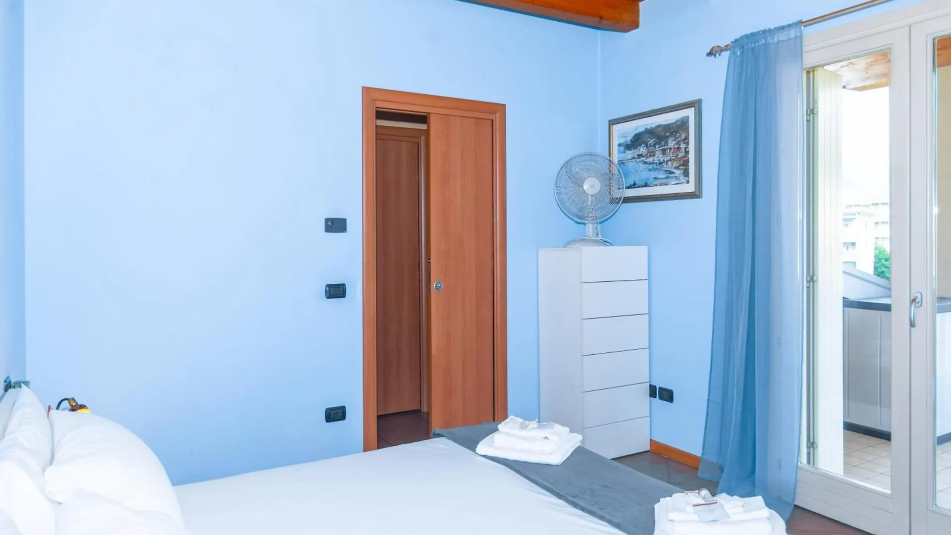 Casa Vacanze Renata Costa Volpino Apartment