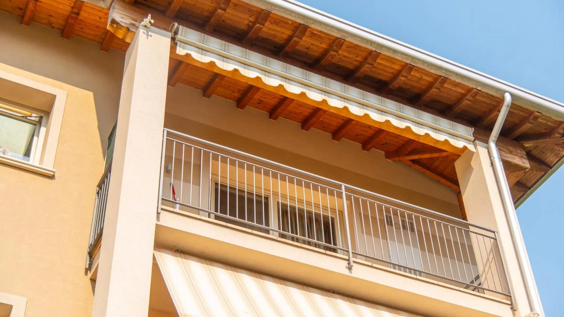 Casa Vacanze Renata Costa Volpino 0*,  Italy