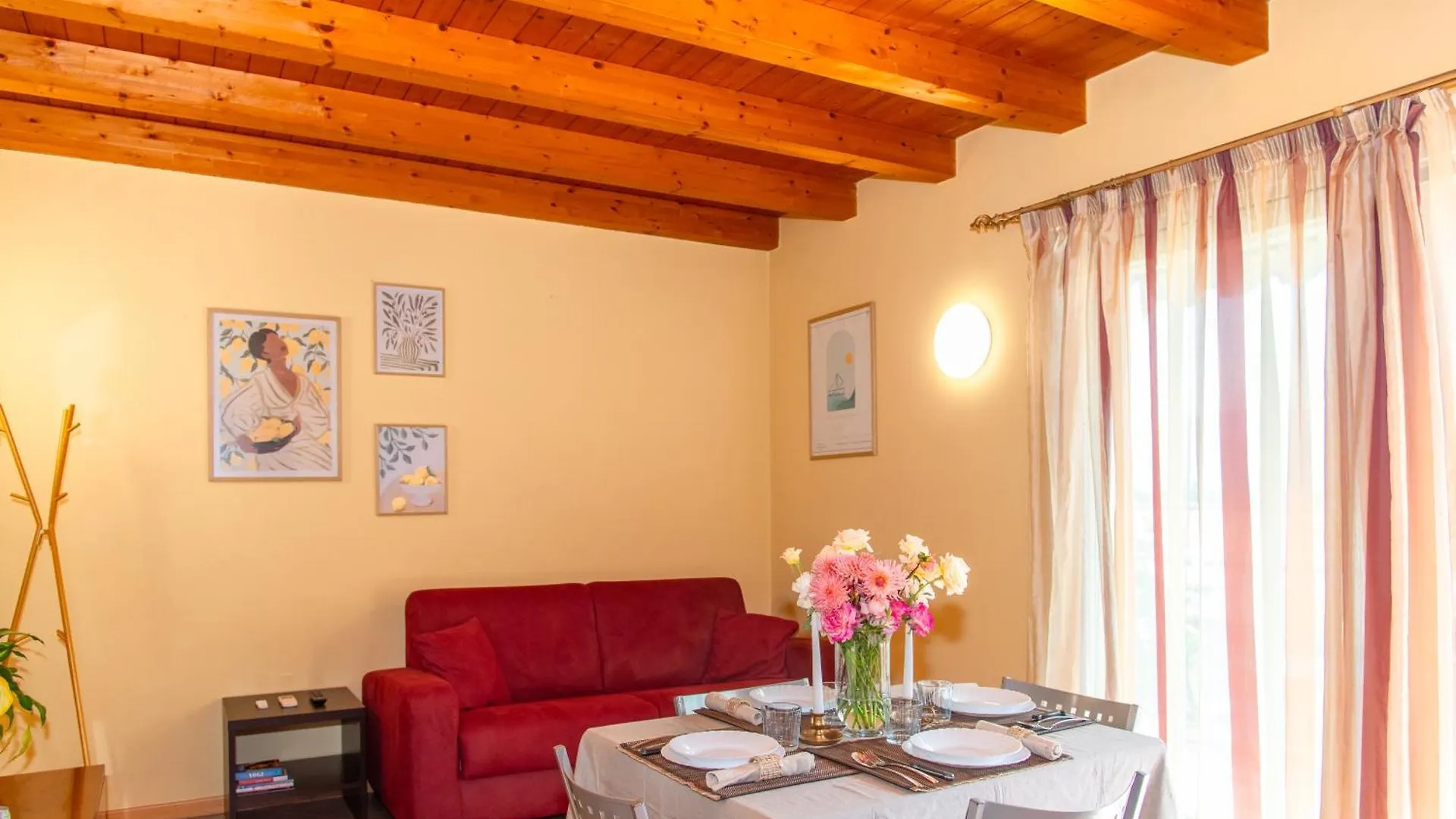 Casa Vacanze Renata Costa Volpino