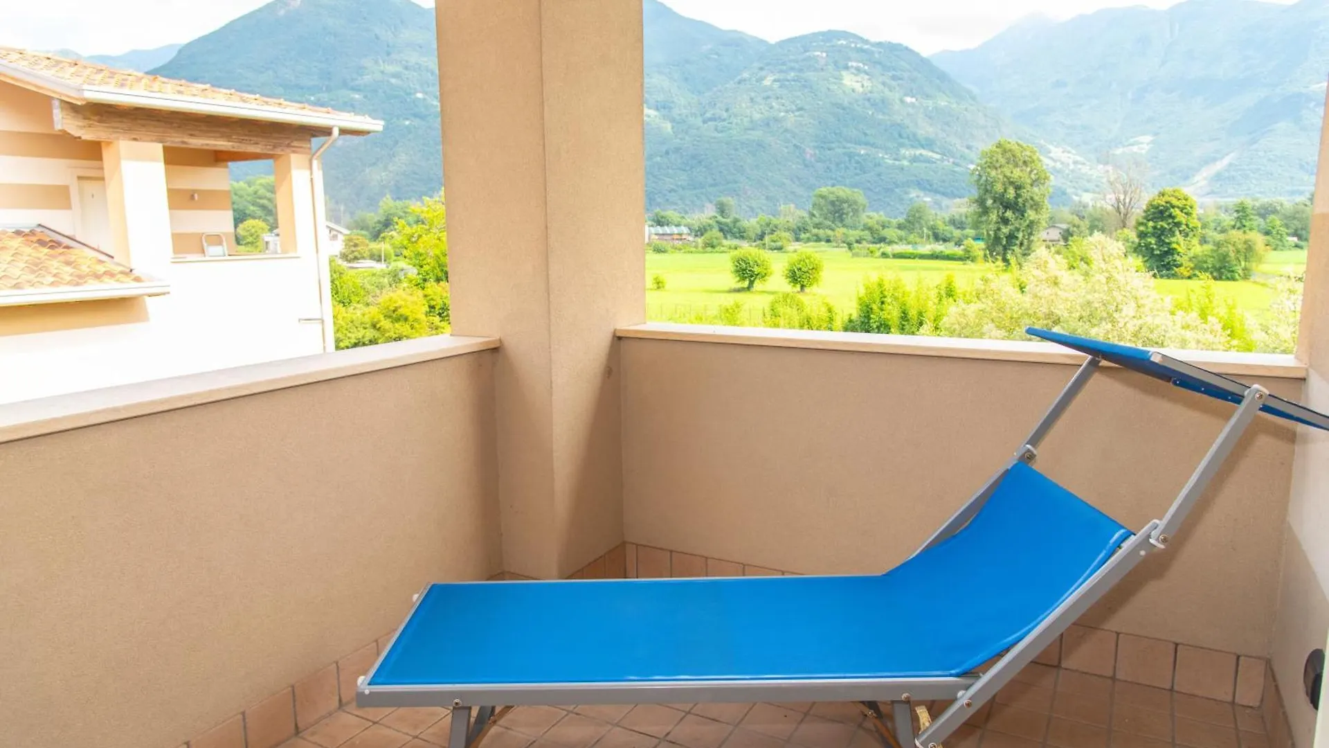 Appartamento Casa Vacanze Renata Costa Volpino Italia